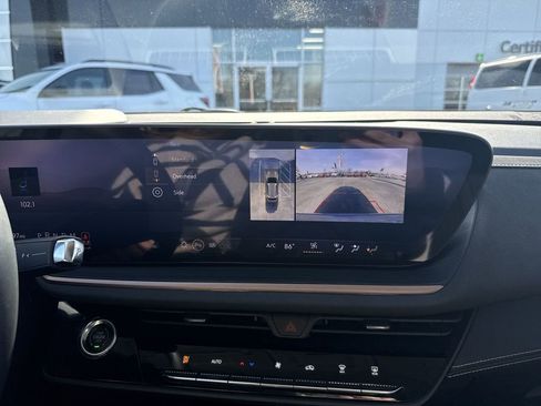 Certified 2025 Buick Envision Sport Touring image 21