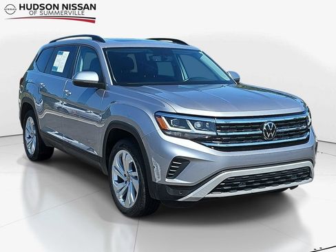 Used 2023 Volkswagen Atlas SE w/ Panoramic Sunroof Package FWD image 1