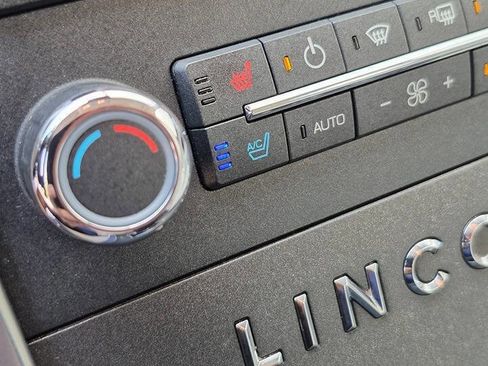 Used 2012 Lincoln MKS FWD image 50