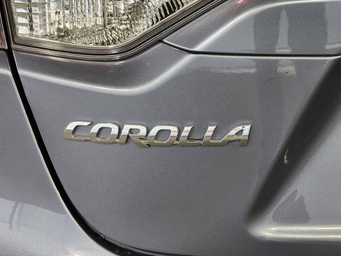 Used 2023 Toyota Corolla LE image 11