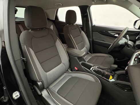 Used 2025 Chevrolet TrailBlazer LT FWD image 30