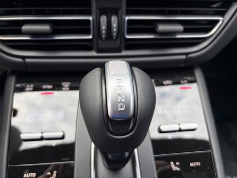 New 2026 Porsche Macan AWD/4WD image 25