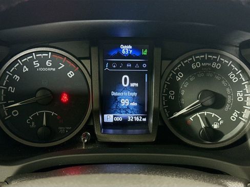 Used 2023 Toyota Tacoma TRD Sport w/ TRD Premium Sport Package AWD/4WD image 17