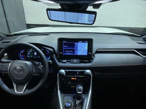 Used 2022 Toyota RAV4 XSE w/ Premium Package image 10