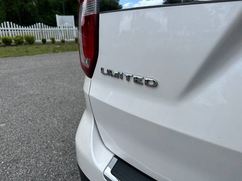 Used 2018 Ford Explorer Limited w/ Equipment Group 301A AWD/4WD image 35