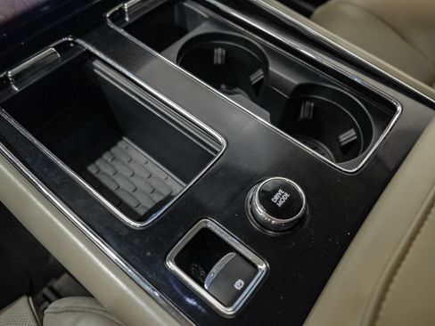 Used 2022 Lincoln Aviator Reserve w/ Equipment Group 201A AWD/4WD image 25