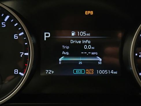 Used 2023 Kia Carnival LX FWD image 29