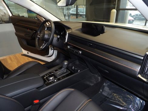 Used 2025 MAZDA CX-50 AWD 2.5 Hybrid w/ Weather Package image 14