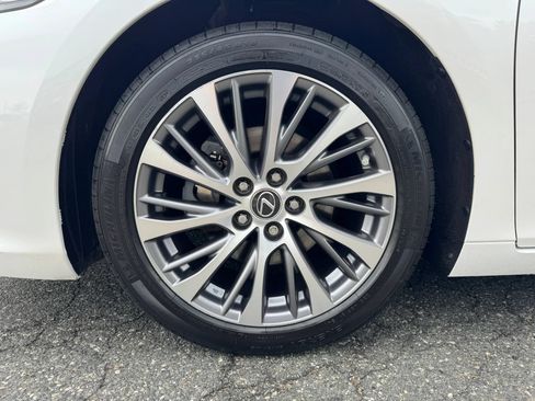 Used 2020 Lexus ES 350 w/ Premium Package FWD image 32