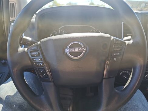 Used 2022 Nissan Frontier SV w/ Technology Package image 19