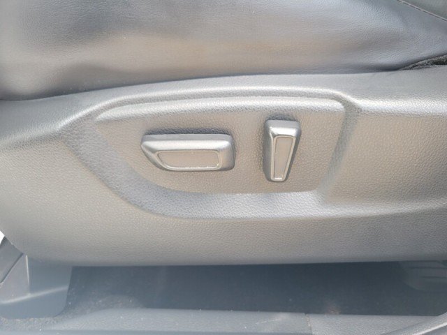 Used 2025 Mitsubishi Eclipse Cross AWD image 13