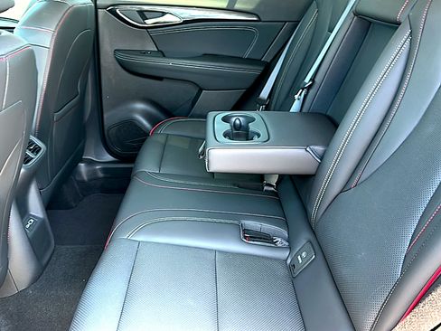 Used 2023 Buick Envision Essence w/ Sport Touring Package FWD image 18