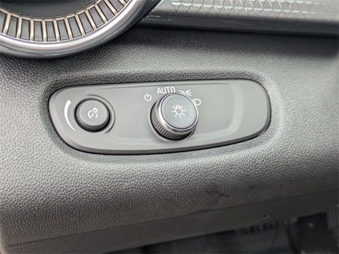 New 2026 Chevrolet Trax ACTIV w/ Sunroof Package image 13