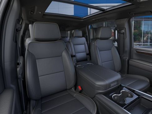 New 2026 Chevrolet Suburban Premier AWD/4WD image 16