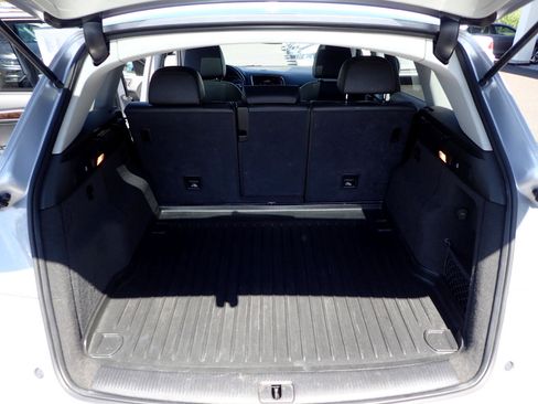 Used 2015 Audi Q5 2.0T Premium image 11