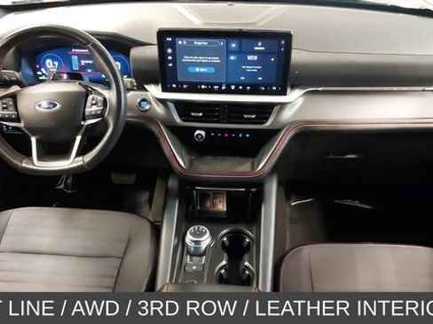 Used 2025 Ford Explorer ST-Line w/ ST-Line Street Pack AWD/4WD image 33