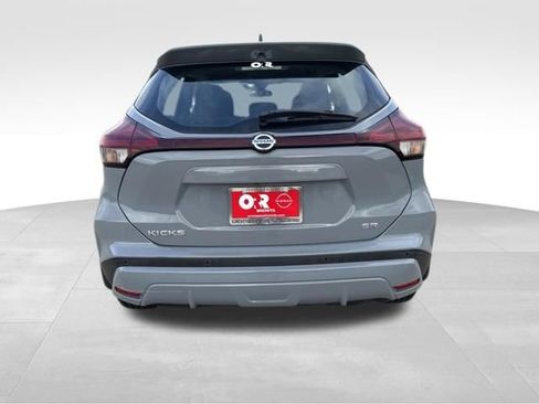 Used 2021 Nissan Kicks SR FWD image 7