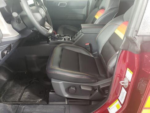 New 2025 Ford Bronco Big Bend w/ Black Diamond Package image 10