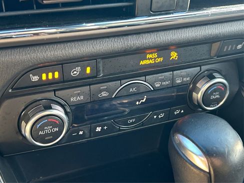 Used 2018 MAZDA CX-9 Grand Touring image 32