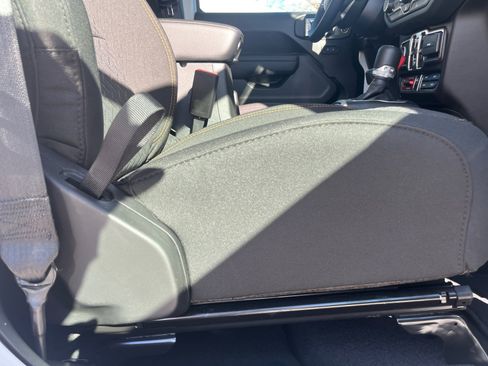 New 2026 Jeep Gladiator Mojave image 28