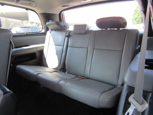 Used 2012 Toyota Sequoia Platinum RWD image 11