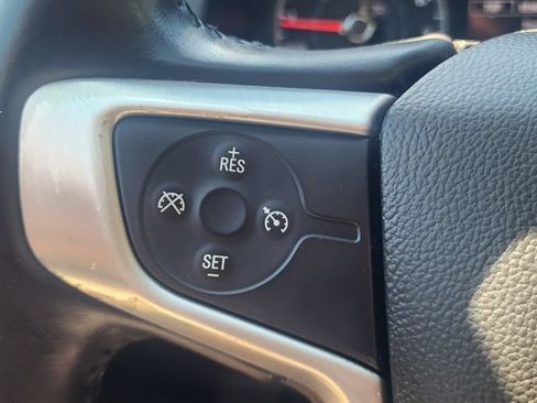 Used 2018 GMC Acadia SLE FWD image 28