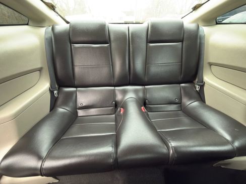 Used 2010 Ford Mustang Coupe image 20