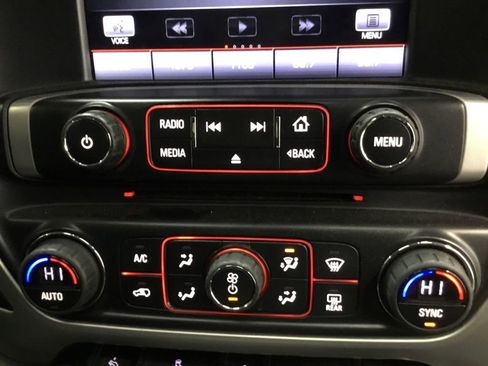 Used 2015 GMC Sierra 1500 SLT w/ SLT Crew Cab Value Package image 30