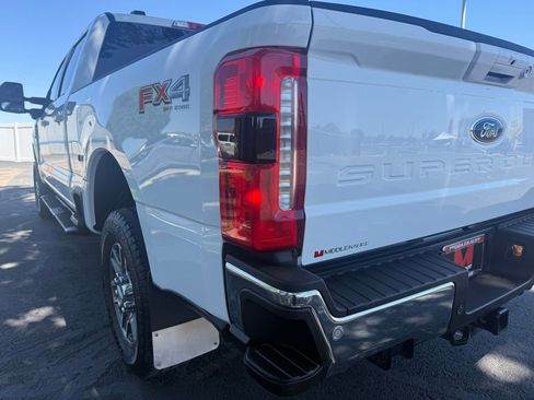 Used 2025 Ford F250 Lariat w/ FX4 Off-Road Package AWD/4WD image 11