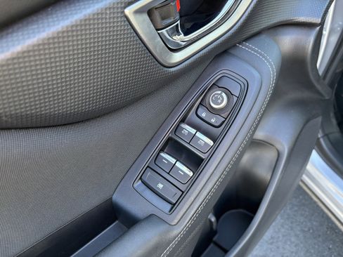 Used 2019 Subaru Forester Premium image 27
