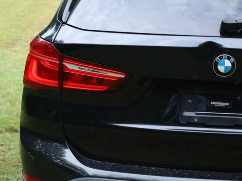 Used 2017 BMW X1 xDrive28i w/ Premium Package image 19