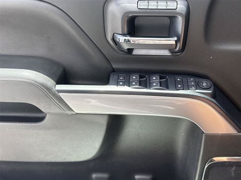 Used 2018 Chevrolet Silverado 1500 LTZ Z71 AWD/4WD image 21