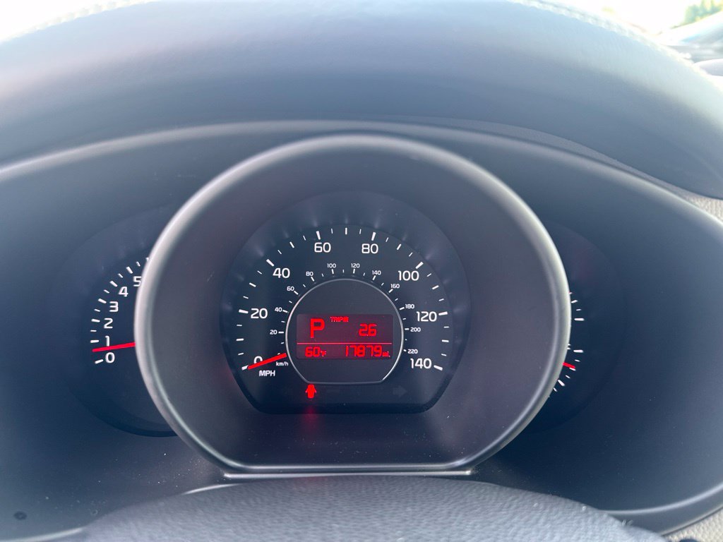 Used 2015 Kia Soul + w/ Primo Package FWD image 13