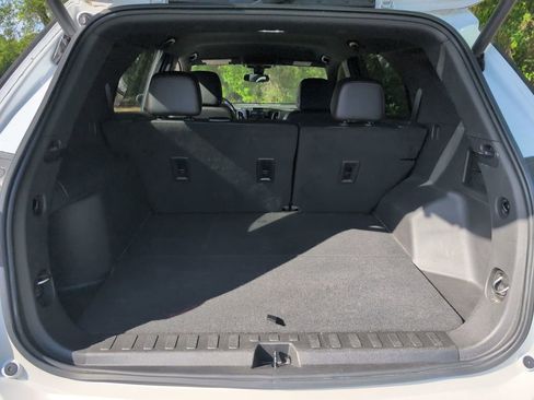 Used 2024 Chevrolet Equinox RS w/ RS Leather Package FWD image 28