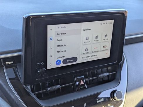 Used 2024 Toyota Corolla LE image 26