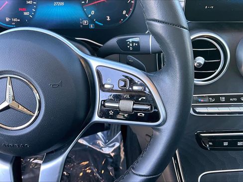 Used 2022 Mercedes-Benz GLC 300 image 23