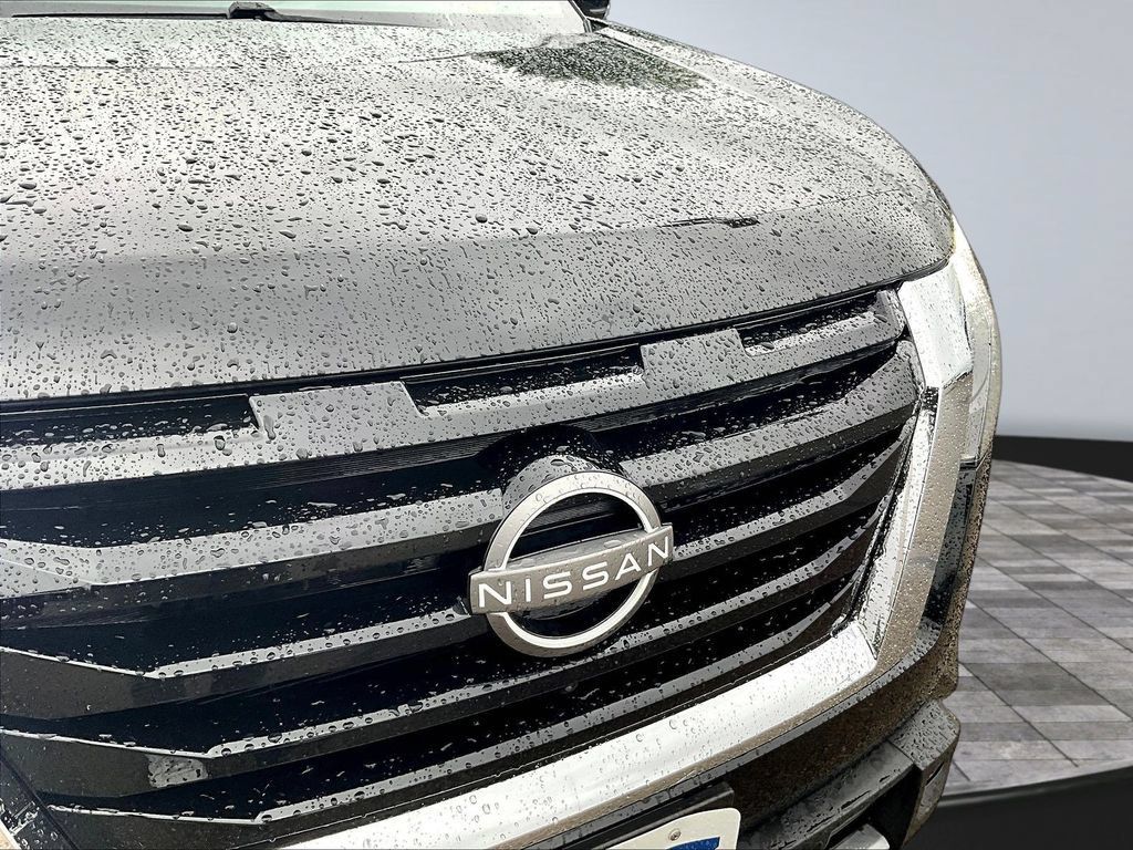 Used 2025 Nissan Pathfinder SL AWD/4WD image 36