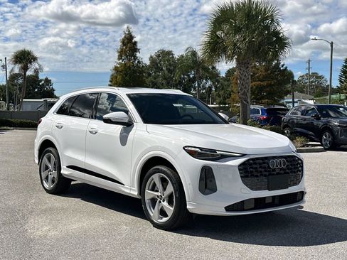 New 2025 Audi Q5 Premium Plus image 3