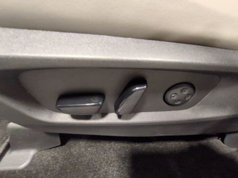 Used 2026 INFINITI QX60 Autograph w/ Dark Cargo Package image 10