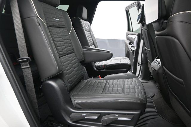 Used 2025 Cadillac Escalade Sport Platinum AWD/4WD image 12
