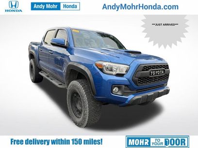 Used 2017 Toyota Tacoma TRD Sport w/ Tow Package (A/T)