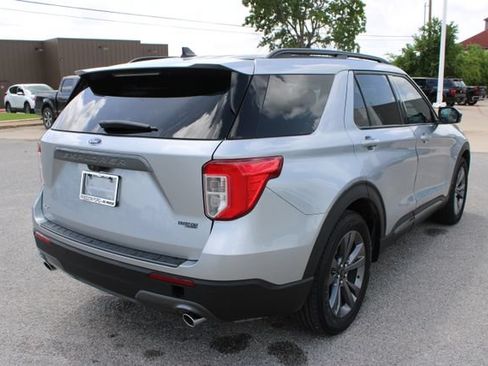 Used 2023 Ford Explorer XLT w/ Equipment Group 202A RWD image 5