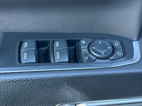 Used 2024 GMC Sierra 3500 Denali w/ Denali Reserve Package image 11