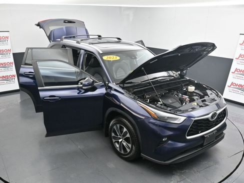 Used 2023 Toyota Highlander XLE image 43