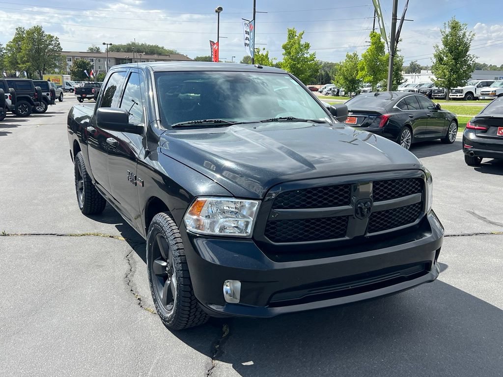 Used 2018 RAM 1500 Express w/ Black Ram 1500 Express Group RWD image 5
