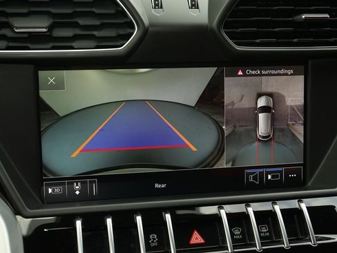 Used 2019 Lamborghini Urus image 17