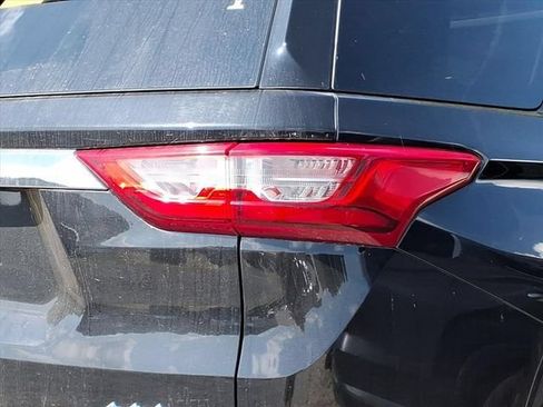 Used 2018 Chevrolet Traverse High Country AWD/4WD image 14