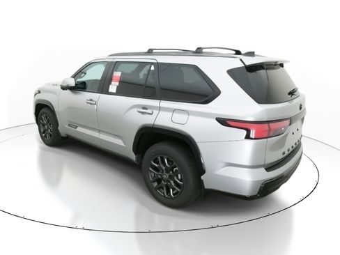 New 2026 Toyota Sequoia Platinum image 5