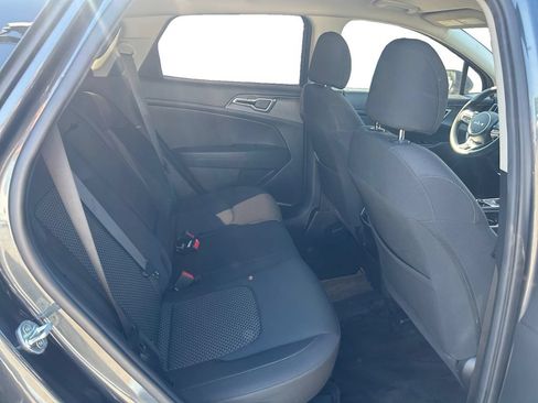 Used 2023 Kia Sportage LX FWD image 22