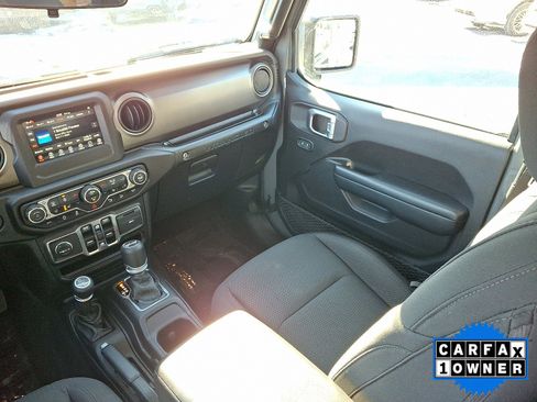 Used 2019 Jeep Wrangler Unlimited Sport S image 17